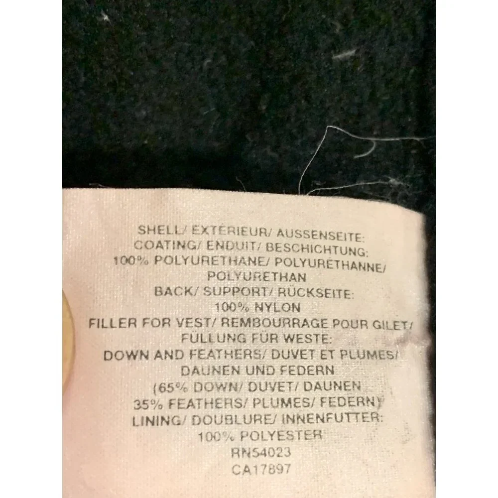 EUC GAP Red Vest Lined Insulated Size Small - Picture 9 of 10